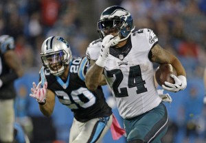 The Eagles' Ryan Matthews ripped off a 63 yard touchdown in the third quarter at Carolina. (AP Photo/Bob Leverone)