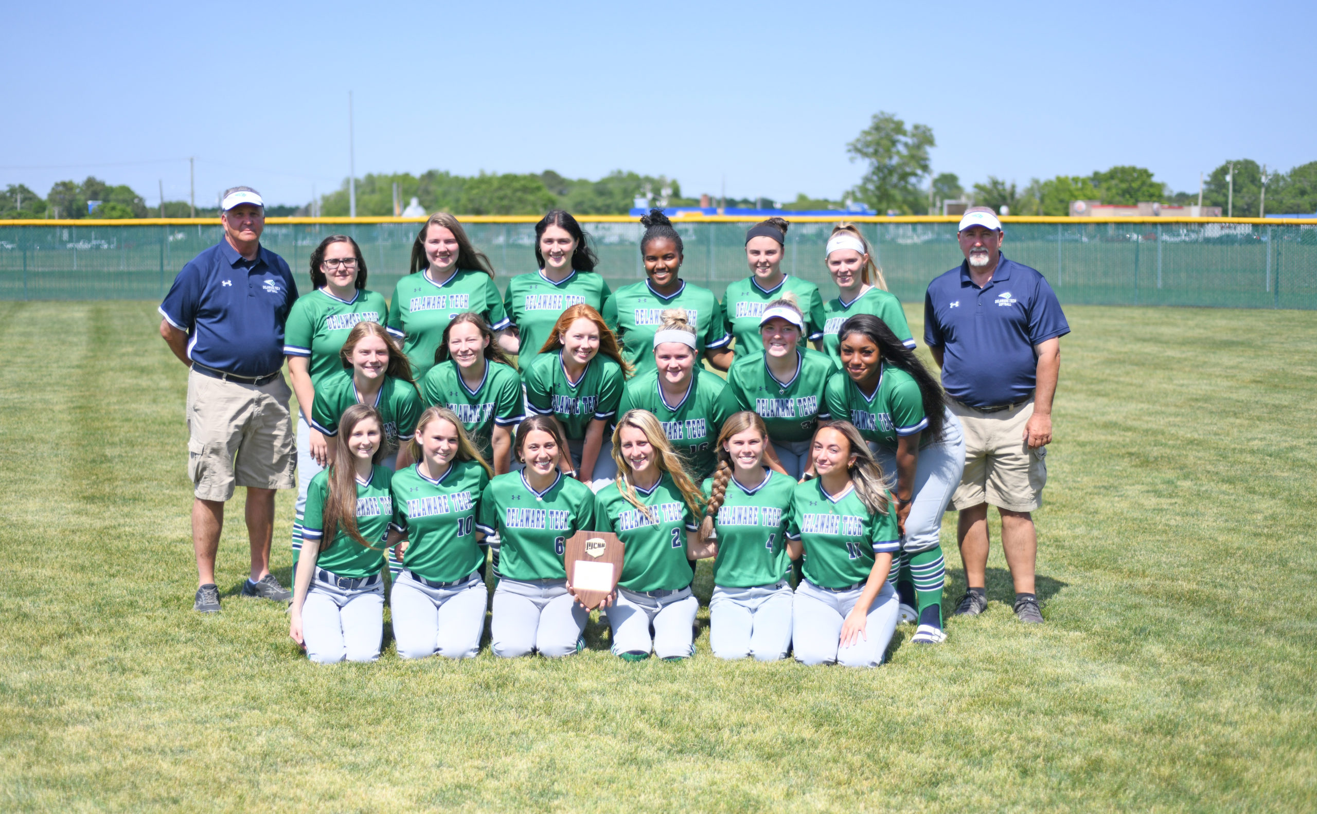 Delaware Tech Softball Wins Mid-Atlantic Championship