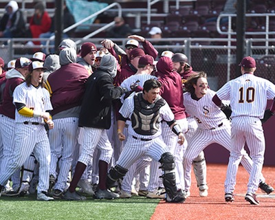 SU Baseball Sweeps Doubleheader, Lands 1 Seed in CAC Tournament